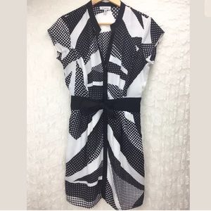 Bebe Black & White Dress With Bow Front Zip